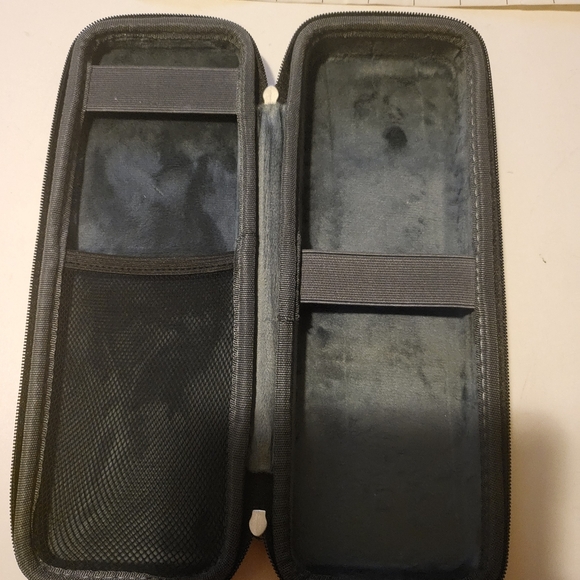 New!- Anker PowerCore 28600 mAh Portable Power Bank w/Carrying Case - Picture 10 of 12